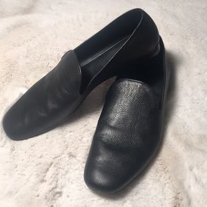 Vince. Size 9M black leather Bray loafers